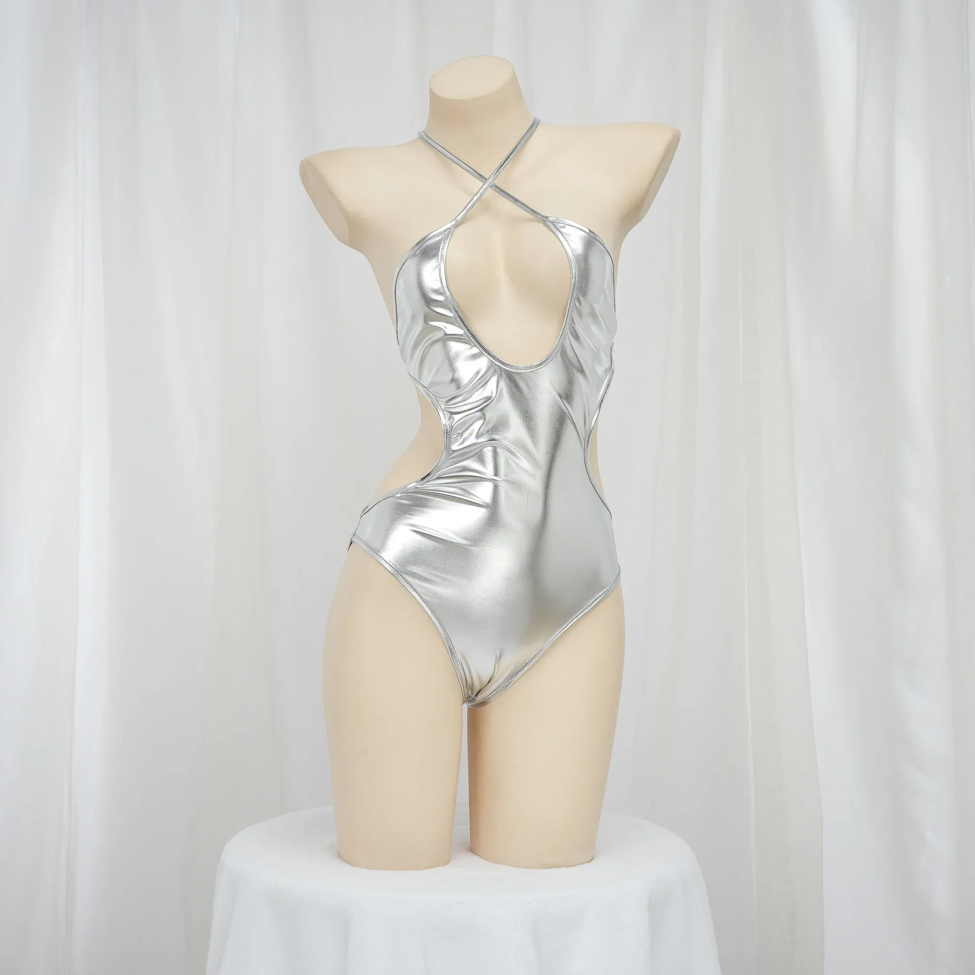 Anime Backless Bodysuit Women  - Swimwear 评论和价格